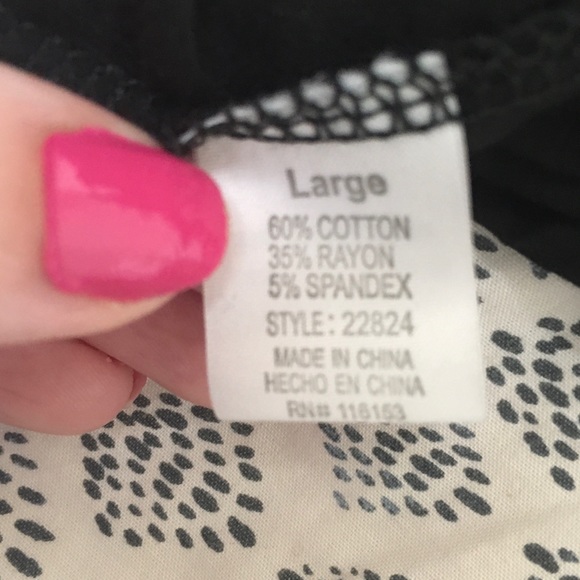 Black Collared Long Sleeve Button Down Top - Picture 10 of 10